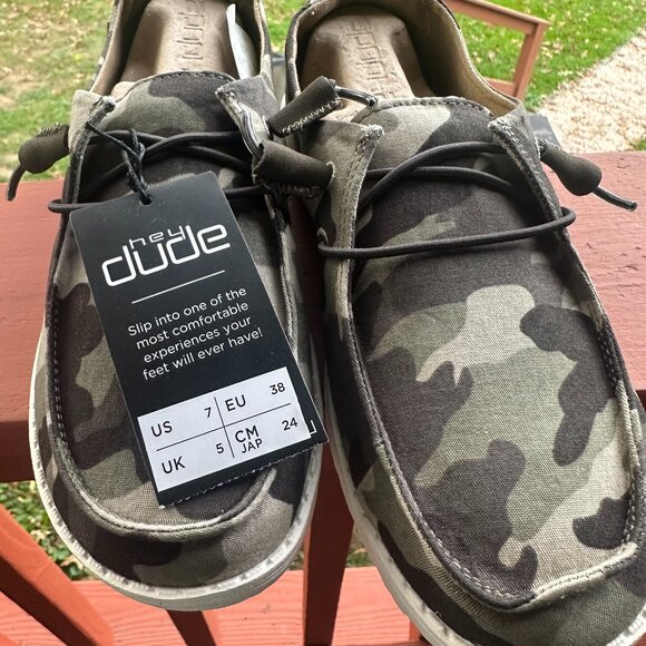 HEY DUDE WENDY CAMO 7 - Picture 1 of 5